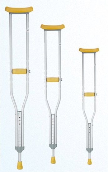Allied Med Crutches (Mediium) RF-C132 - Click Image to Close